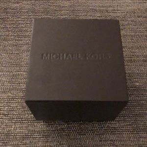 Michael Kors Watch Box